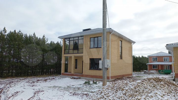 Коттедж 135 м² на участке 8 сот.