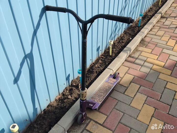 Трюковой самокат