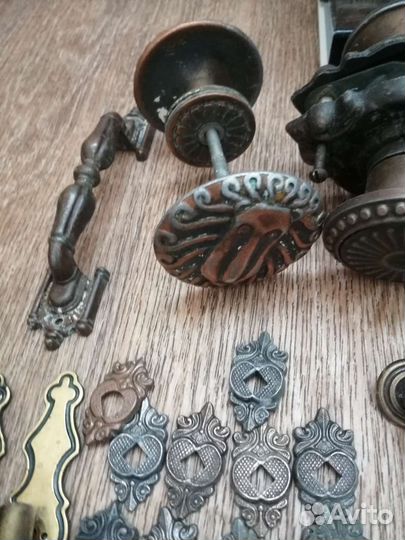 Мебельная фурнитура СССР. Ручки мебельные. Дверные