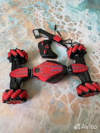 Радиоуправляемая машинка-перевертыш