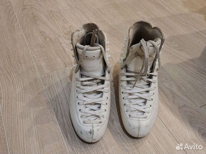 Фигурные коньки risport excellence