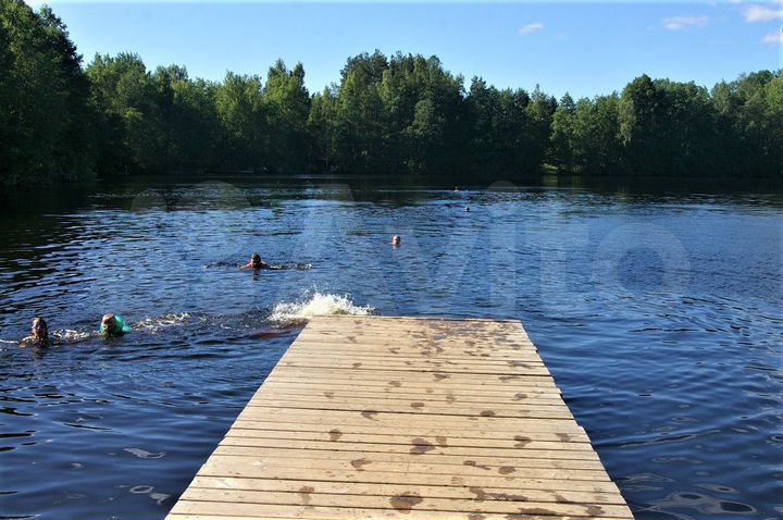 Дом 196 м² на участке 8 сот.