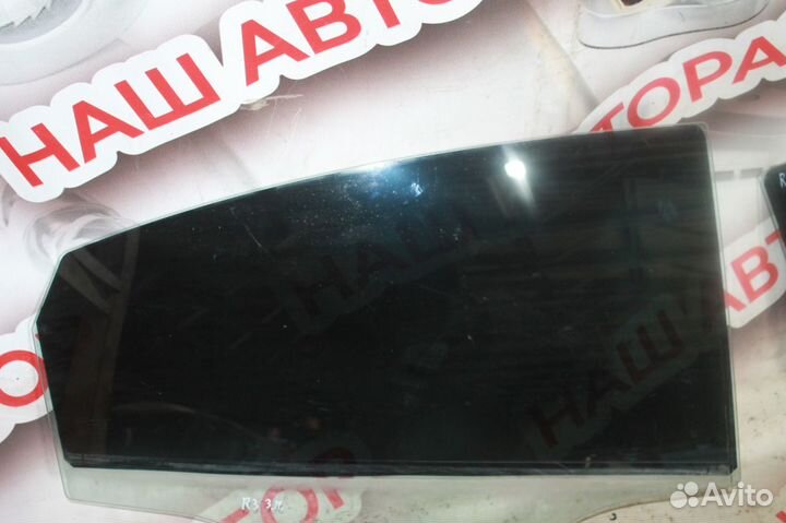 Стекло заднее Kia Rio 3