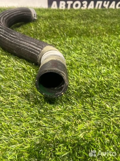 Патрубок охлаждения Ford Mustang 6 S550 рест. 2018