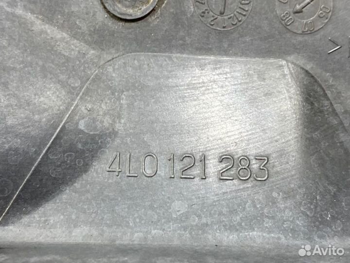 Воздуховод радиатора левый Audi Q7 4L BHK 2008