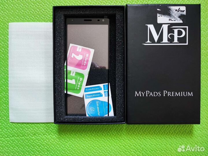 Защитное стекло для Sony Xperia 10 plus (новое)