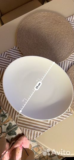 Фарфоровые тарелки