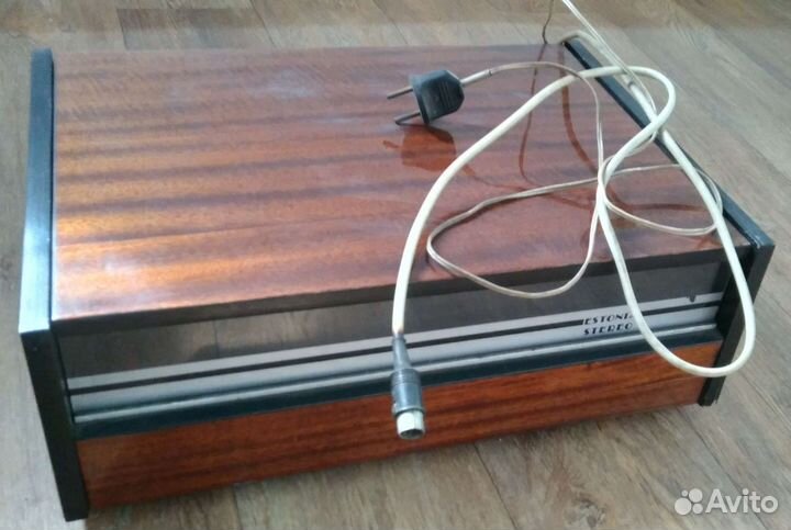 Радиола + виниловый проигрыватель Эстония 006