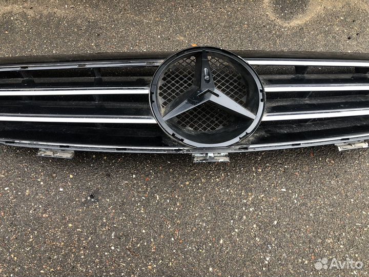 Решетка радиатора mercedes clk w209