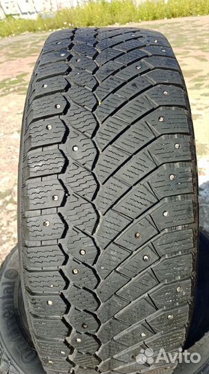 Continental Conti4x4IceContact 215/65 R16 102T