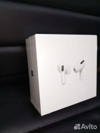 Новые Airpods Pro (c шумоподавлением )