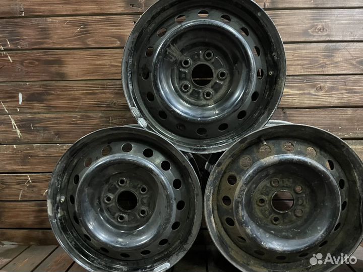 Комплект штампованных дисков R16 5x100