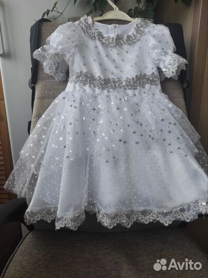Платье снежинки 104
