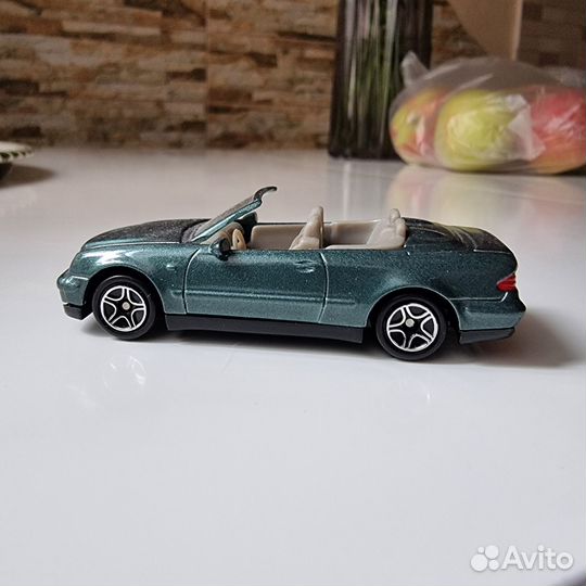 Mercedes-Benz CLK Convertible Matchbox 1:60