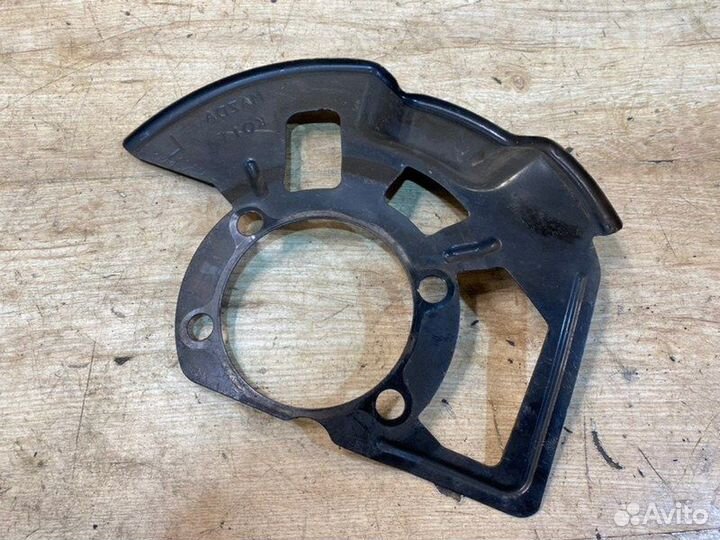 Пыльник тормозного диска Mazda Mazda6 GJ 2.2 2013