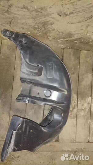 Подкрылки Toyota corolla 2013