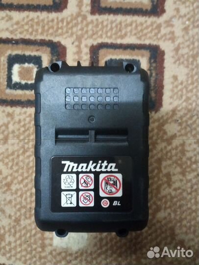 Аккумулятор и зарядное makita 18v 6ah