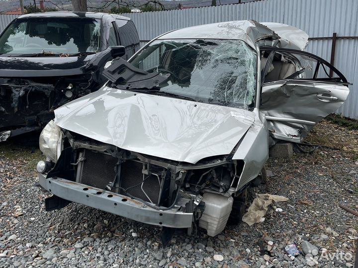 Автомобиль на запчасти Toyota Avensis