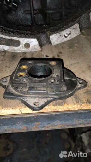 Подушка моновпрыска Audi 80 100 1.8 2.0