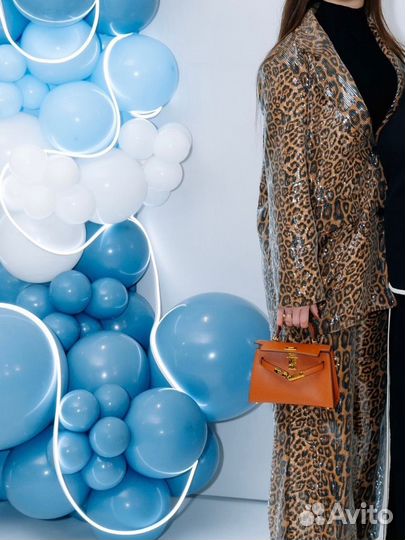 Брючный костюм женский