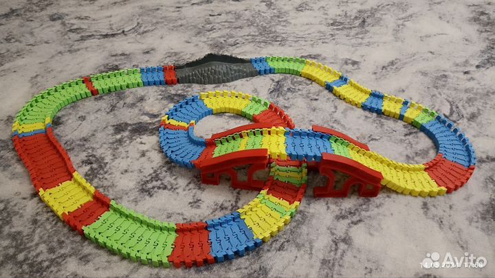 Игрушки пакетом Дорога гибкая