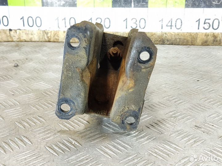 Опора двигателя левая Vaz Niva