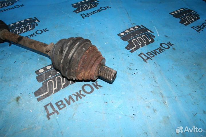 Полуось передняя левая VW Golf V