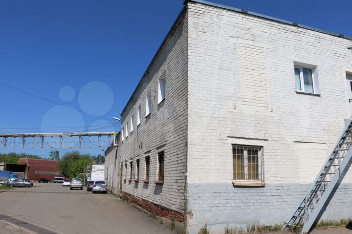 Торговая база, 8717 м²