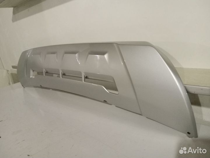 6400J272ZZ Накладка бампера Mitsubishi L200 V рест