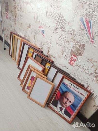 Рамки для фото и картин