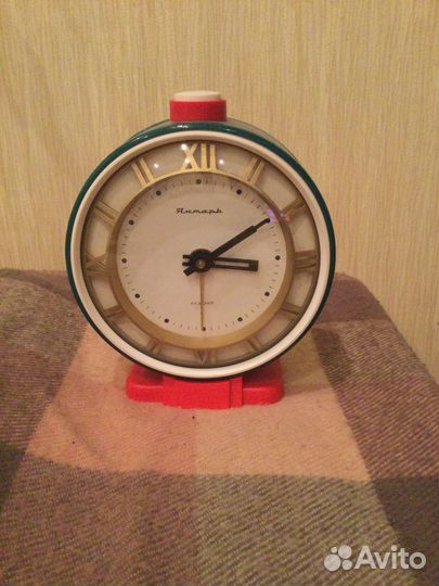 Часы будильник СССР