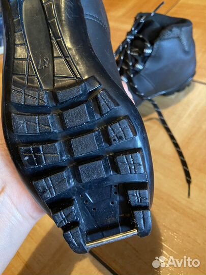 Лыжные ботинки