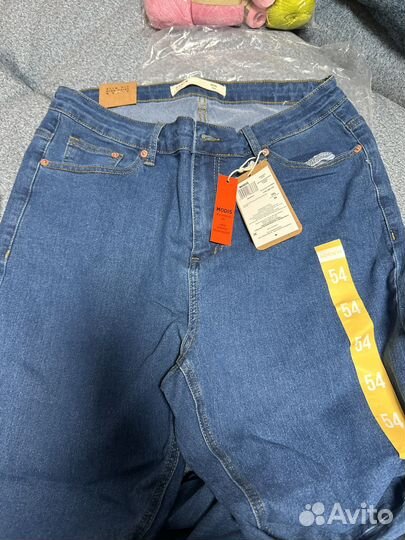 Новые джинсы