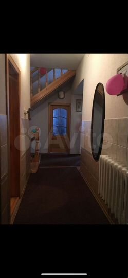 Коттедж 202 м² на участке 10 сот.