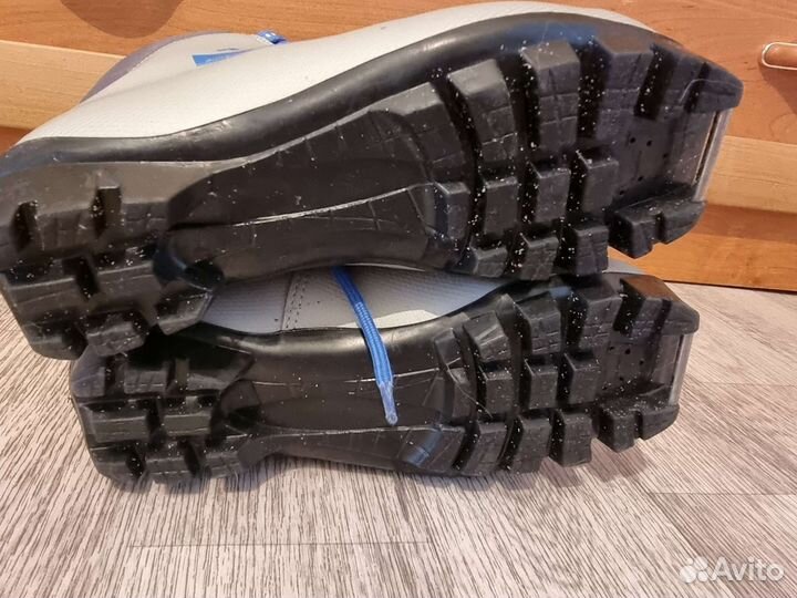 Лыжные ботинки 34р