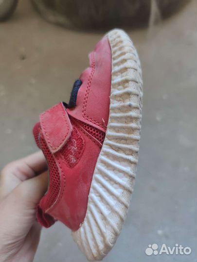 Кроссовки 24
