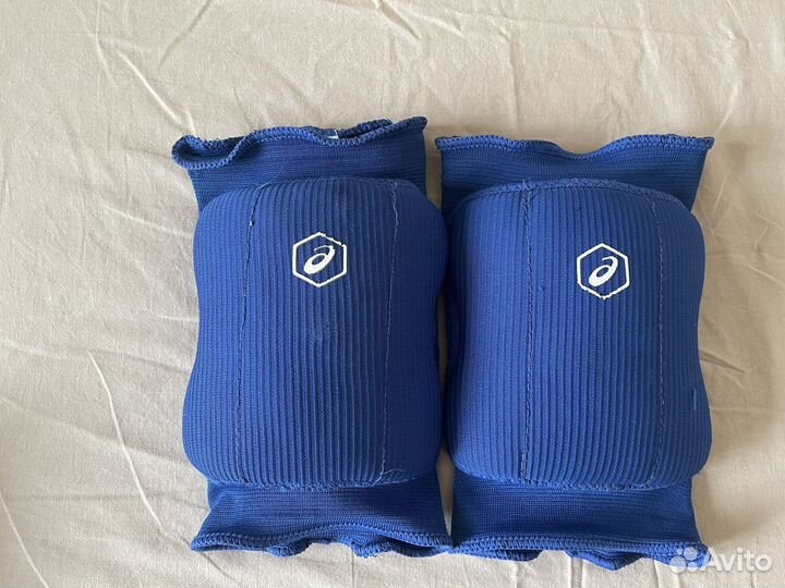 Волейбольные наколенники