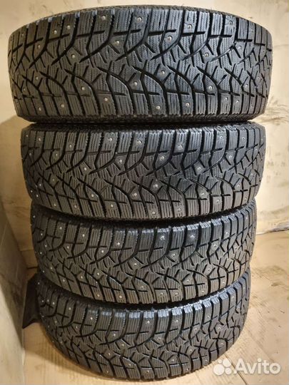 Bridgestone Blizzak Spike-02 185/65 R15 88T