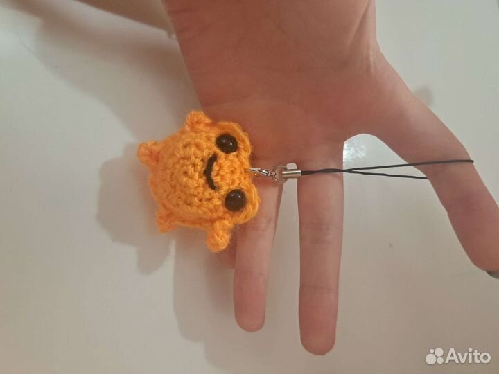 Вязаные жабки брелок аксессуар