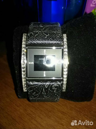 Часы женские jacques lemans