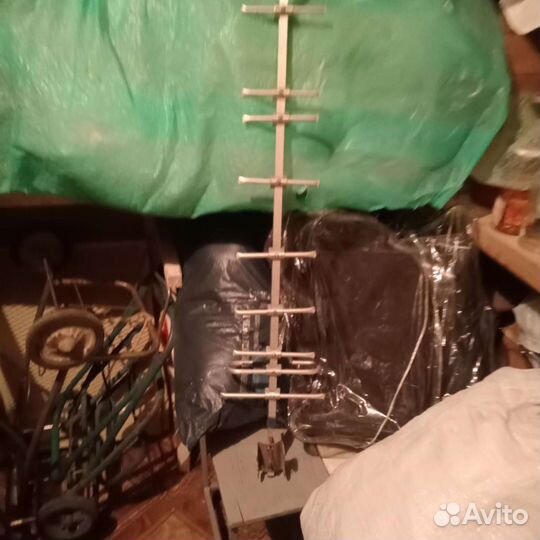 Антенна дециметровая