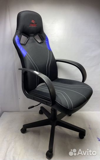 Компьютерное кресло