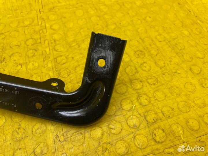 Кронштейн левый Mercedes-Benz Gle-Class AMG GLE 53