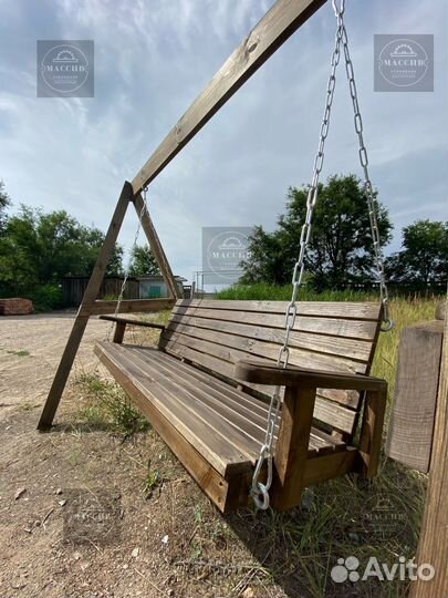 Садовые качели из дерева
