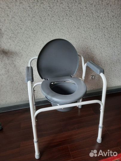 Кресло-туалет для пожилых людей и инвалидов