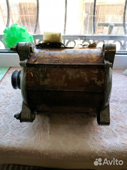 Электродвигатель от стиральной машины Вятка