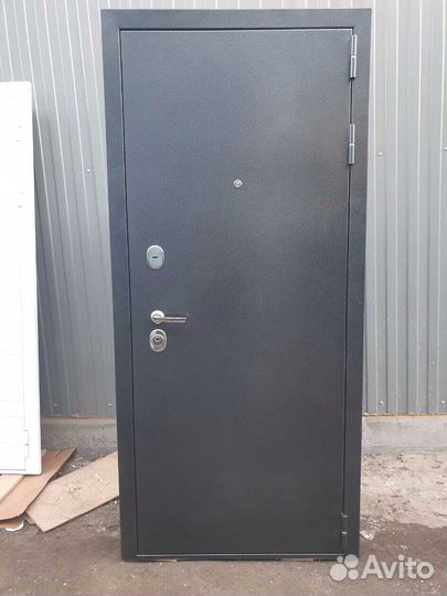 Дверь входная металлическая от производителя