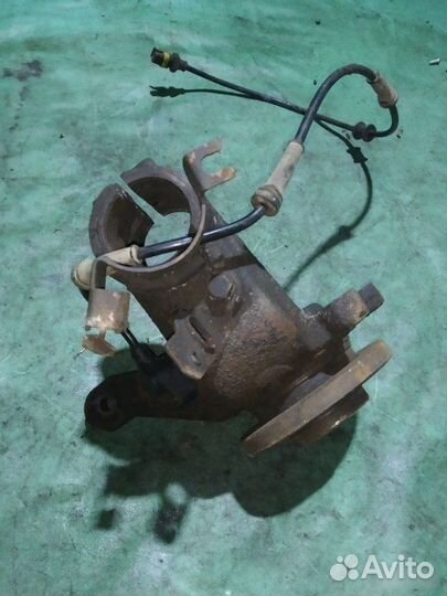 Кулак поворотный правый Lifan Breez