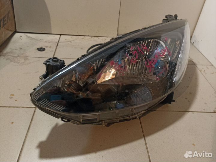 Фара галоген Mazda 2 DE