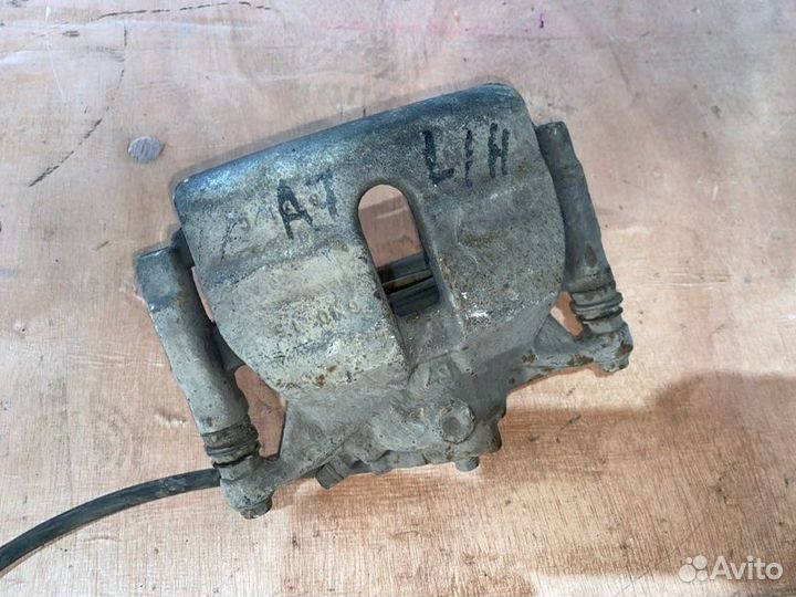 Суппорт передний левый Skoda Octavia А7 2